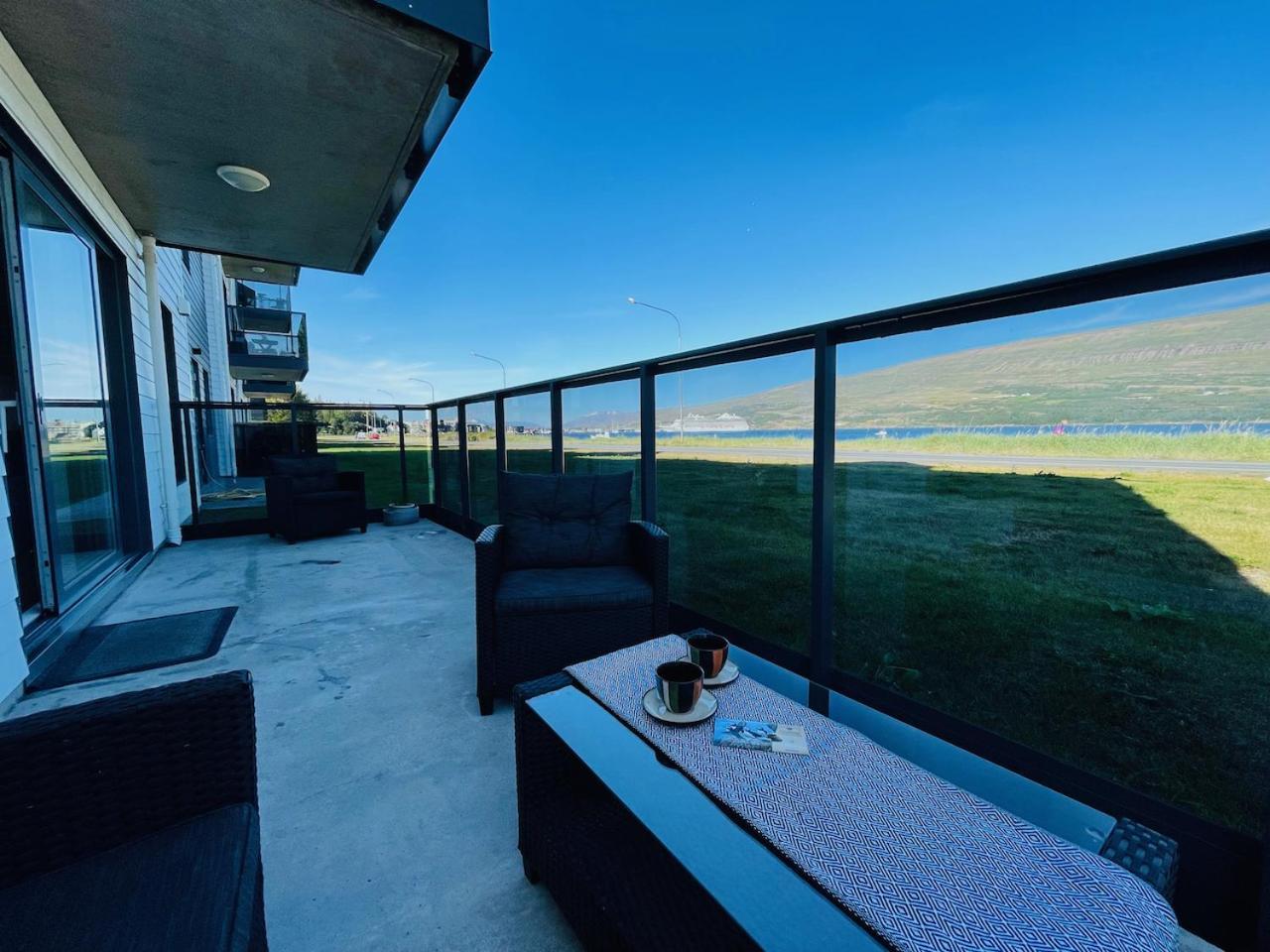 Dream View Apartment Akureyri Exteriör bild